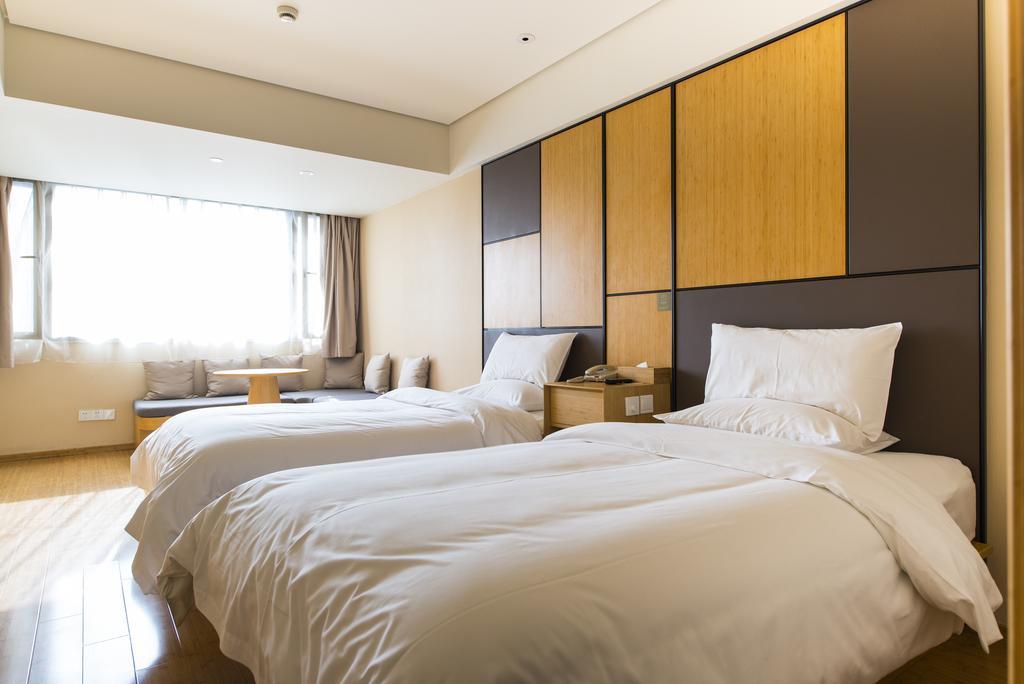 Hotel Ji Stadium