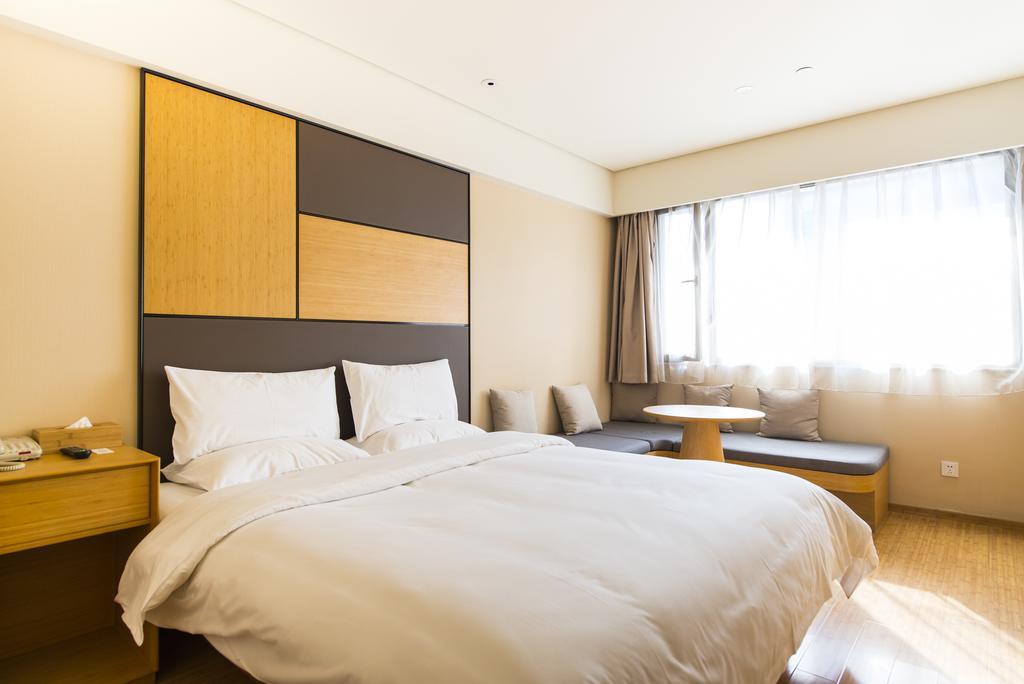 Hotel Ji Stadium 4*