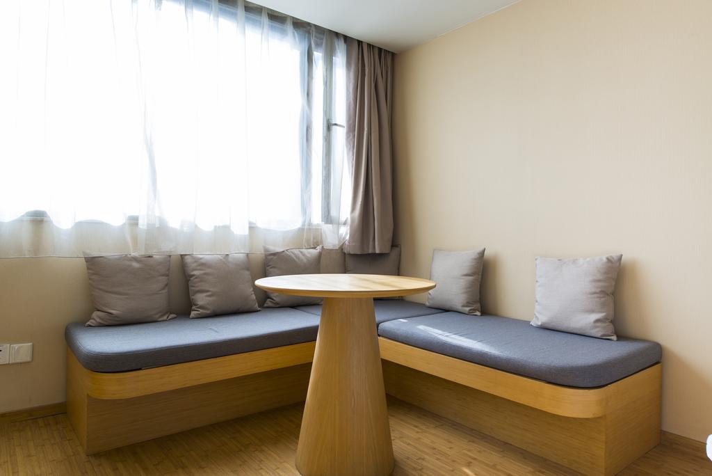 Hotel Ji Stadium 4*